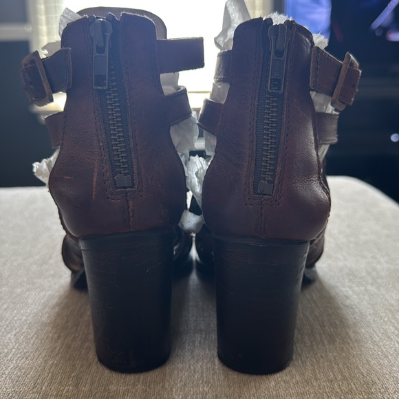 Freebird - Picture 4 of 8